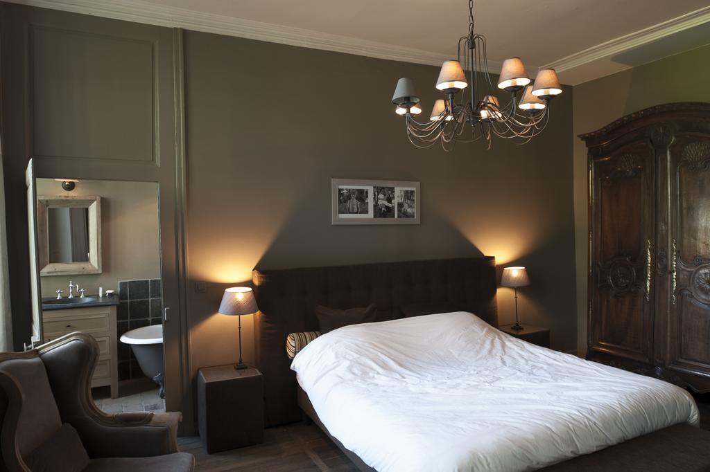 Chateau De Planchevienne Magny-Cours Habitación foto